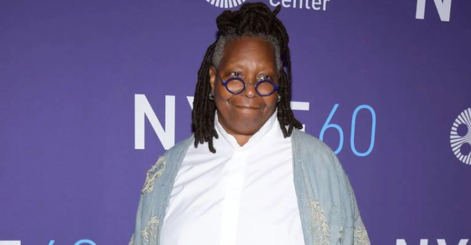 'The View's' Whoopi Goldberg pauses the show to give Sunny Hostin a lap dance