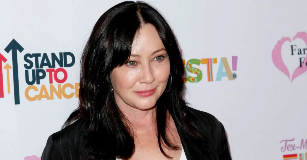 Shannen Doherty shares 'petrifying' moment before surgery for tumor in her brain after her cancer spread