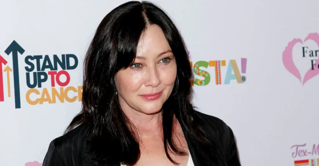 Shannen Doherty shares 'petrifying' moment before surgery for tumor in her brain after her cancer spread