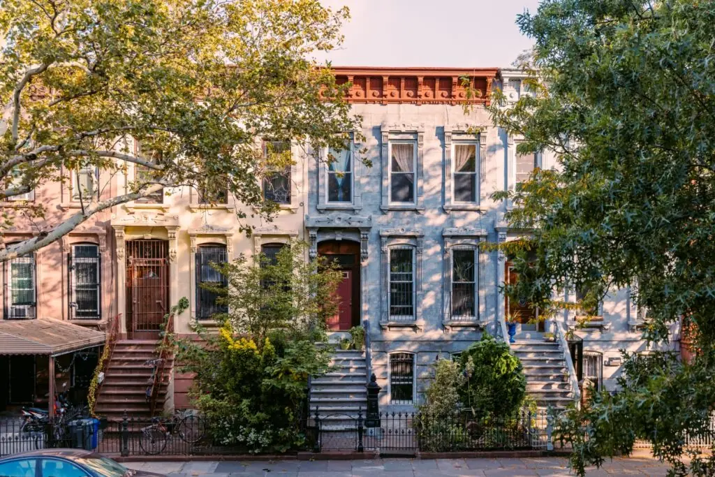 wp-image-1263216846 size-large