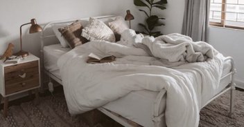 Expert sends warning to young people as he shares the dangers of 'bed-rotting'