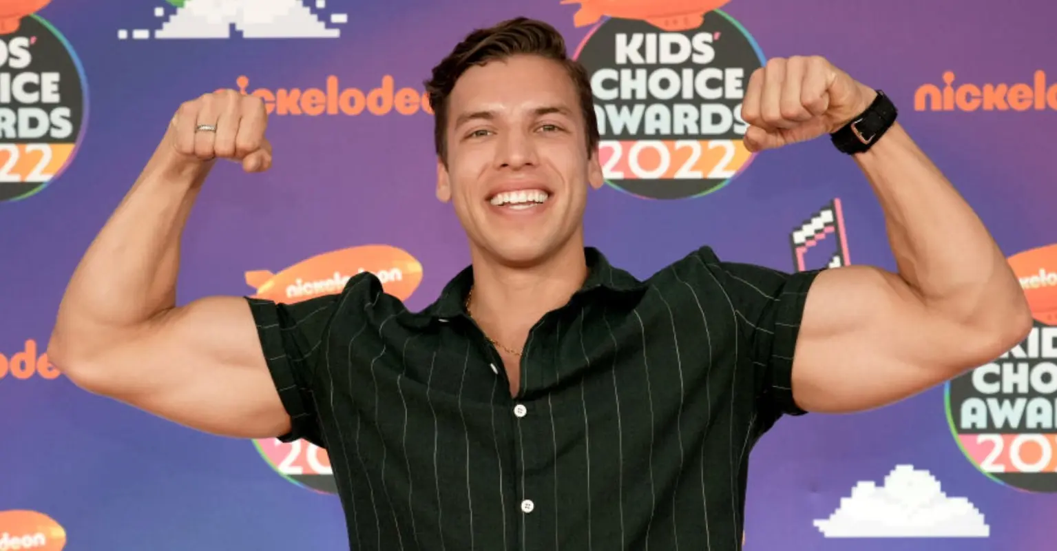 Arnold Schwarzenegger's son says he's catching up to his dad in weight lifting
