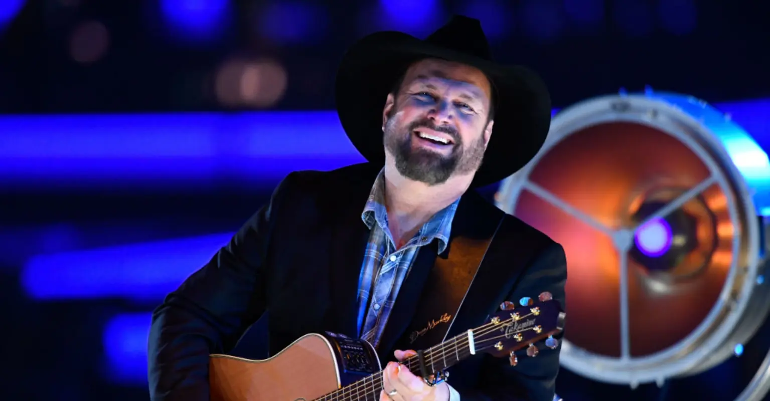 Garth Brooks responds to backlash over his decision to sell Bud Light at his bar