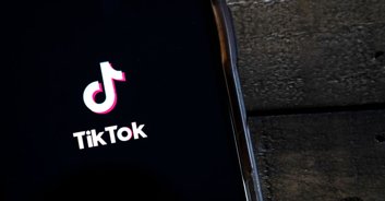 Plus size TikToker slams commenters who say her husband is too hot for her