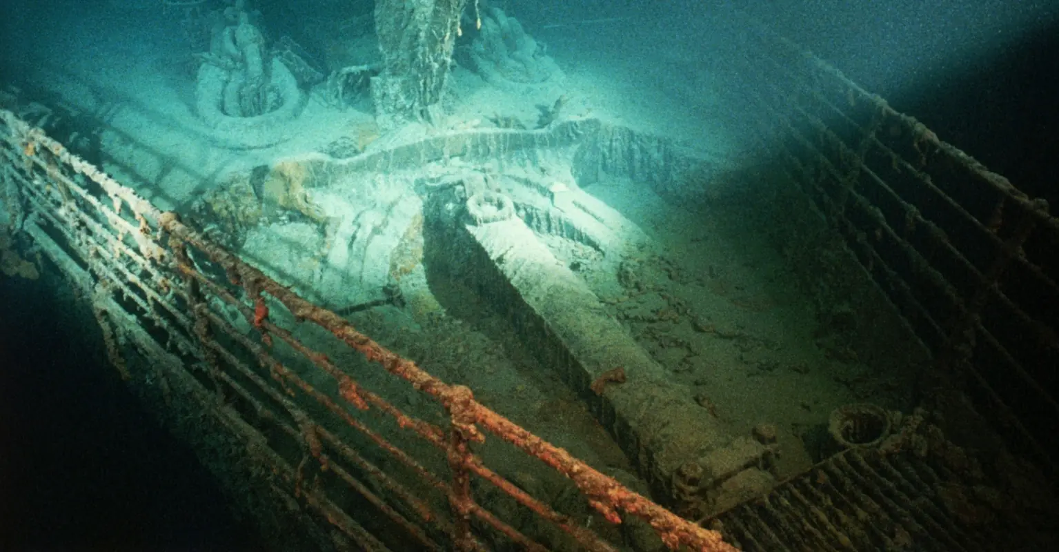 Some of those on board missing Titanic sub could survive longer than expected, expert says