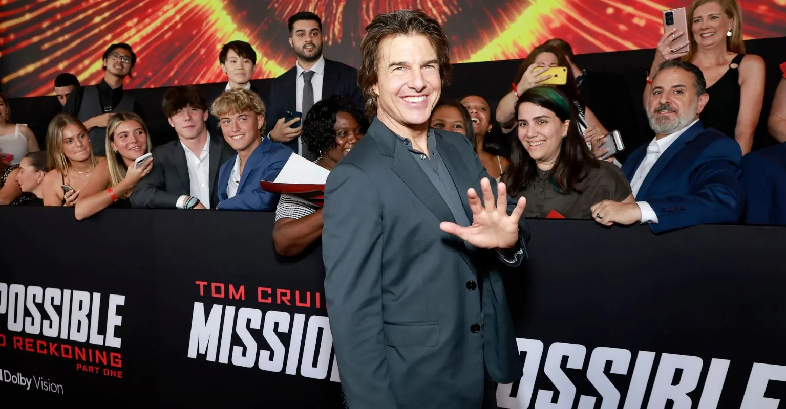 Tom Cruise addresses rumors film crews aren't 'allowed to look him in the eye'