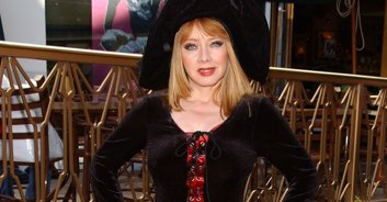 Soap star Andrea Evans has died at 66