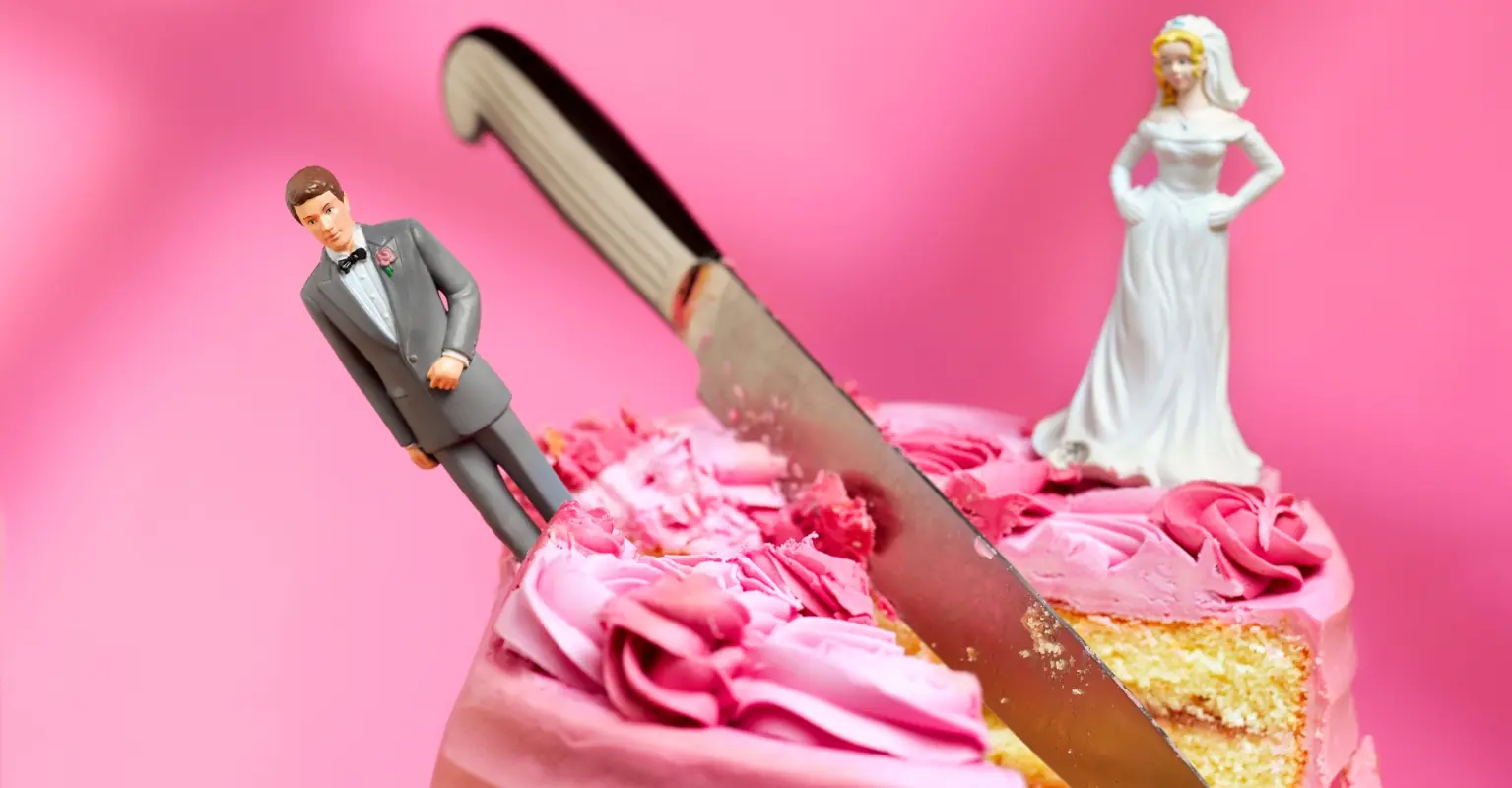 Bride gets ultimate revenge on cheating husband-to-be by reading his texts instead of vows at wedding