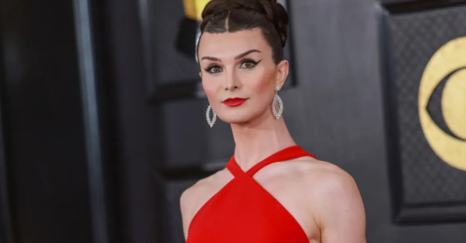 Reporter under fire for repeatedly misgendering Dylan Mulvaney in 'unbelievably bad' news segment