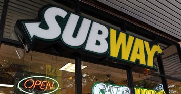 Subway restaurant slammed for 'poor taste' after putting Titanic joke on sign