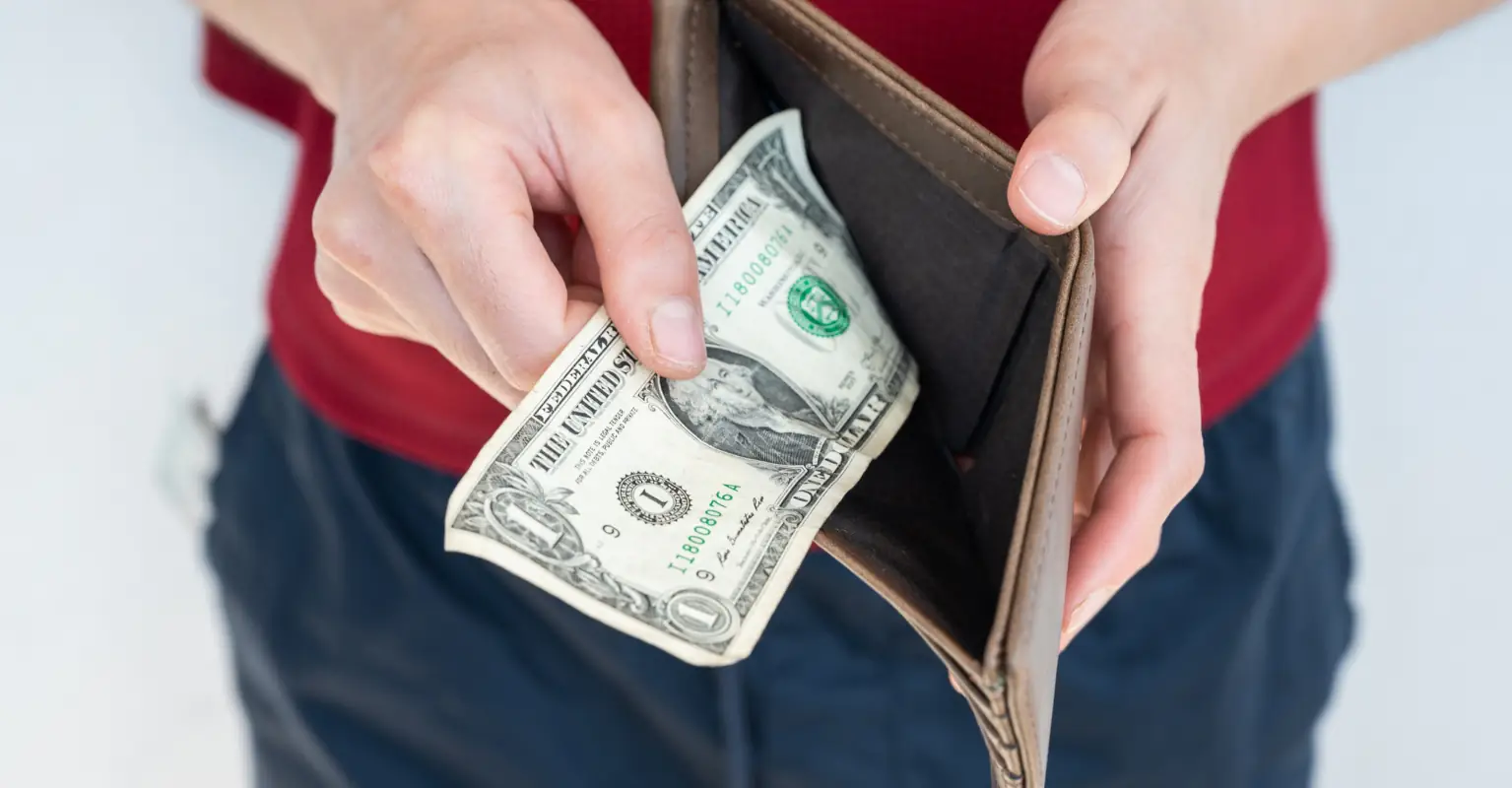 Doordash driver learns customer won’t leave a tip - their response divides the internet