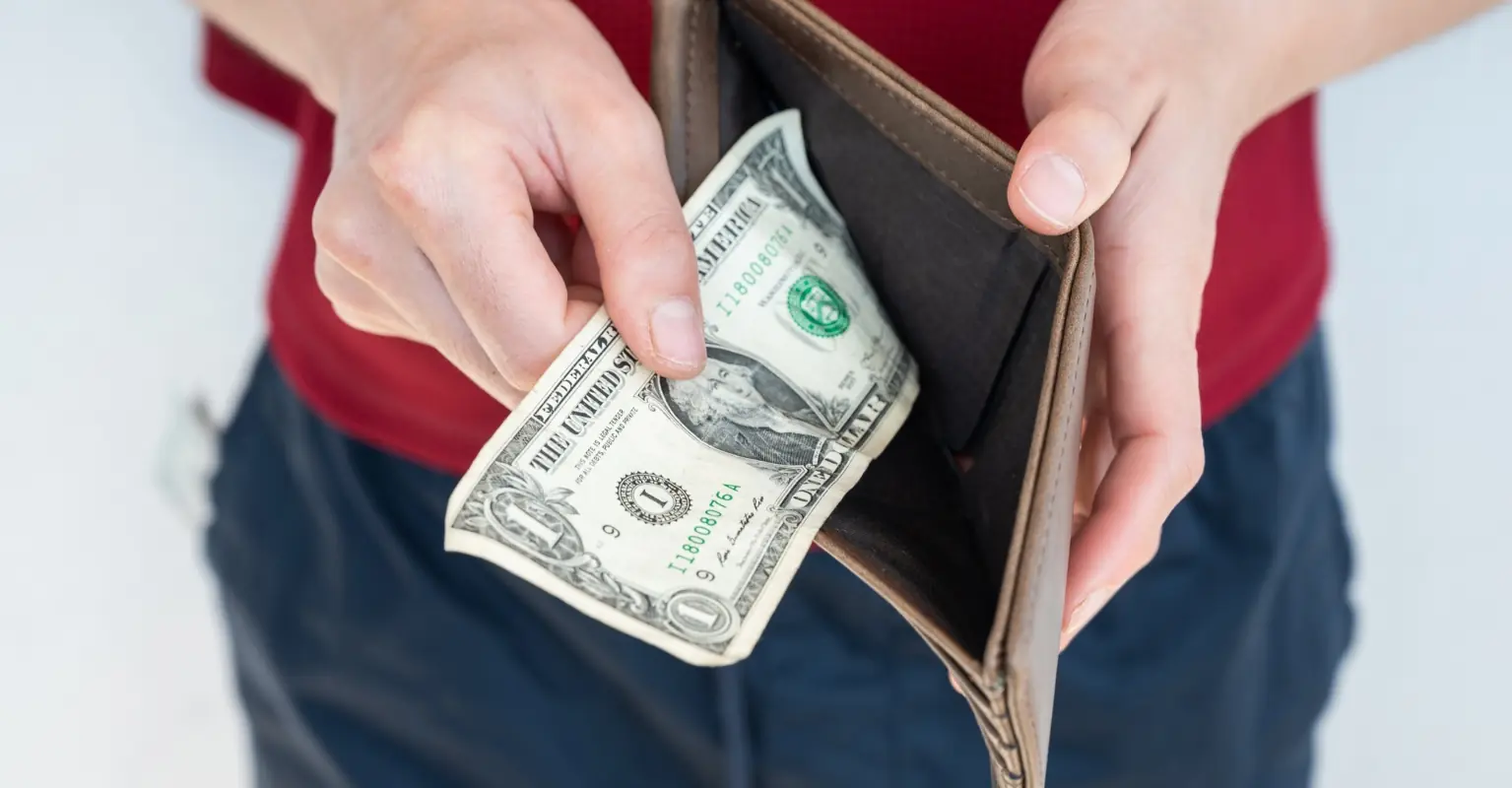 Doordash driver learns customer won’t leave a tip - their response divides the internet