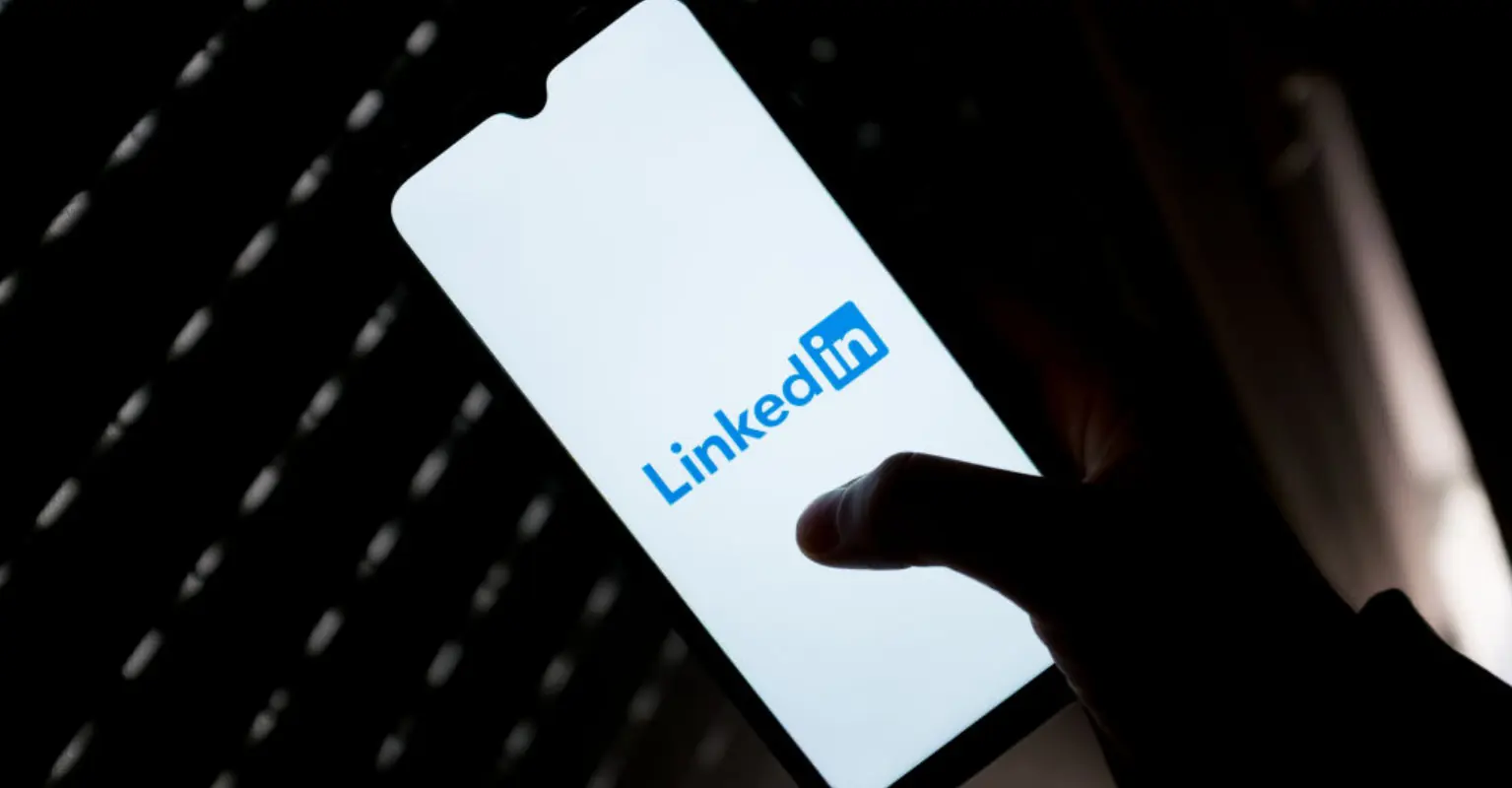 Woman says she uses LinkedIn as a dating app to find 'A-grade men'