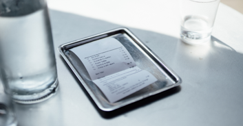 Diner left stunned at being charged extra $2 for washing up after asking for plate for her child