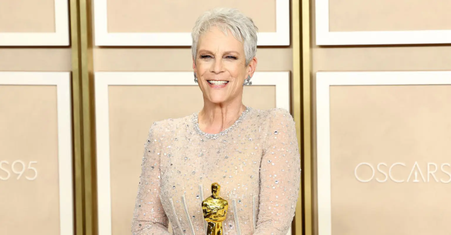 Jamie Lee Curtis pays tribute to woman who was murdered after refusing to remove pride flag from shop