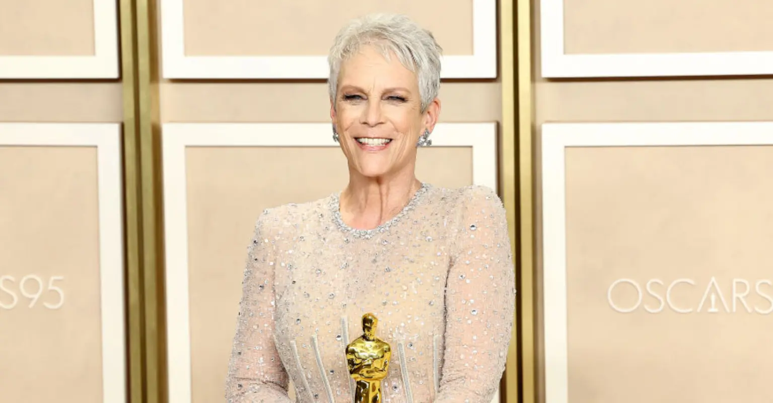 Jamie Lee Curtis pays tribute to woman who was murdered after refusing to remove pride flag from shop