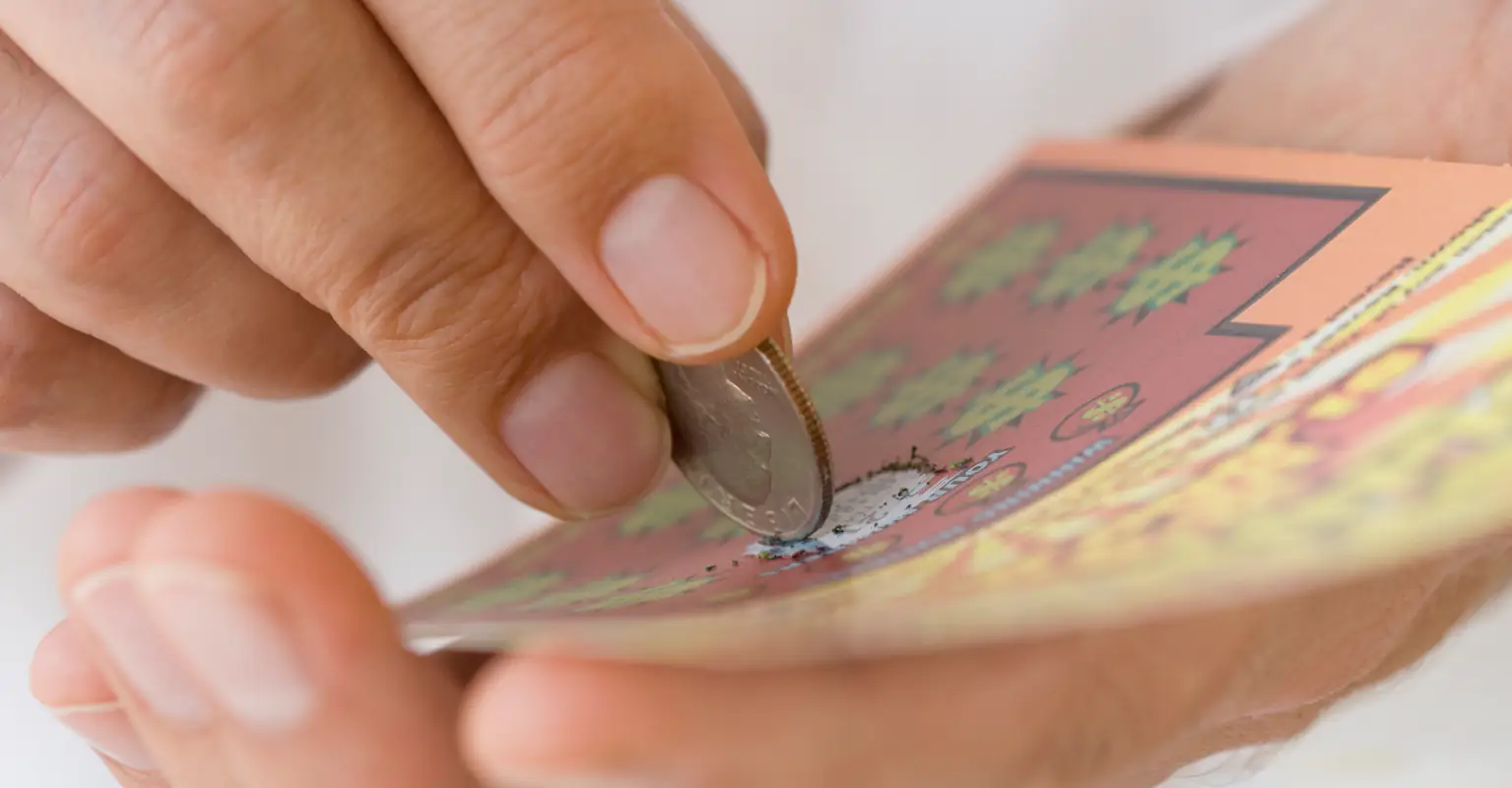 Bridesmaid called out after winning $6,400 on scratchcard bought for her by bride and groom