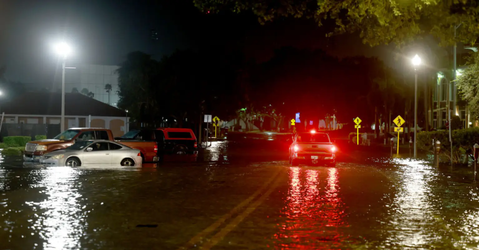 Pilots capture staggering phenomenon as Hurricane Idalia approached Florida