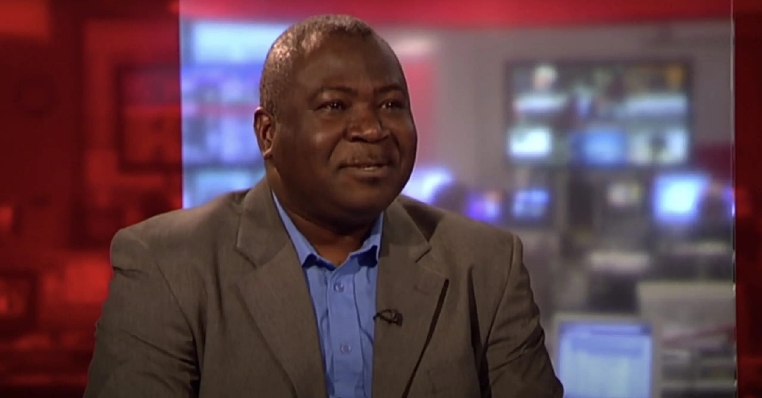 Man mistaken for IT expert and interviewed live on TV wants to sue the channel