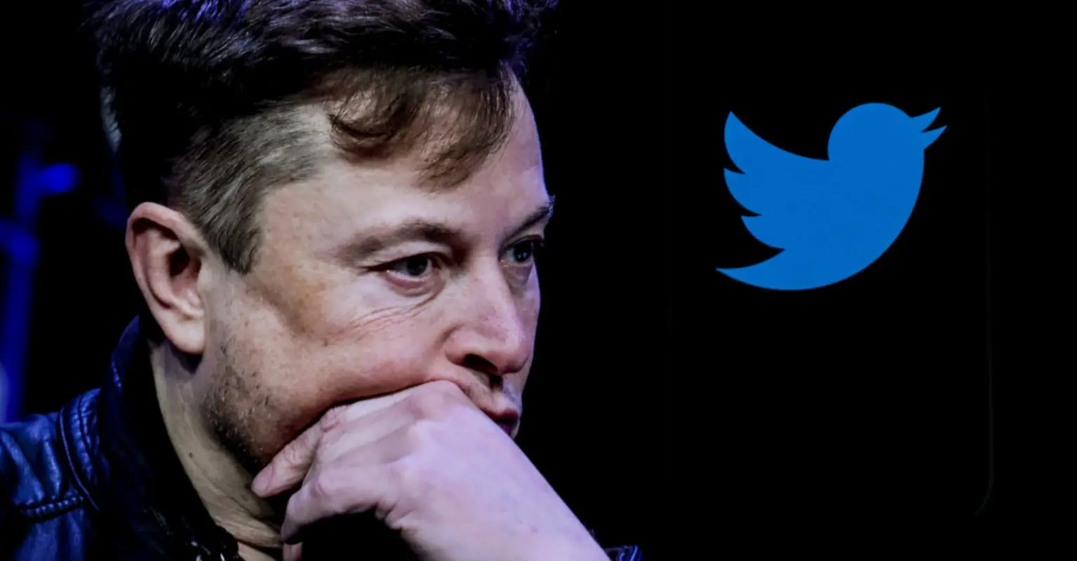 Elon Musk gets savagely booed as crowd chants 'bring back Twitter' at him
