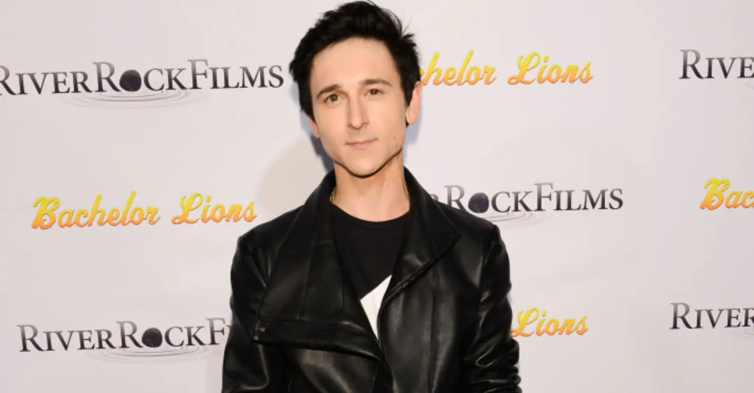 'Hannah Montana' star Mitchel Musso charged with public intoxication and theft