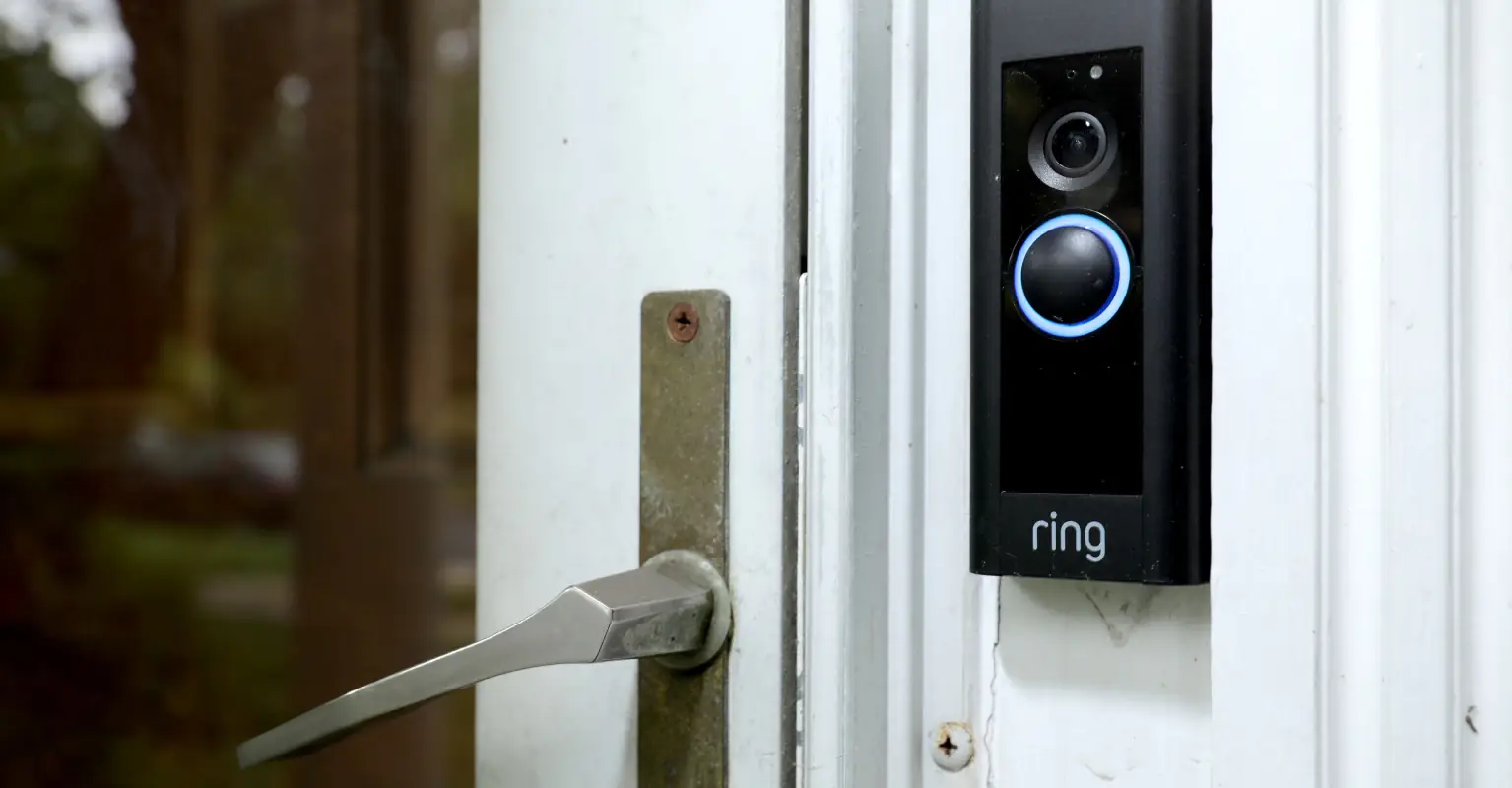 Boy, 5, rings doorbell to ask for help finding his mom after being dropped off at wrong spot