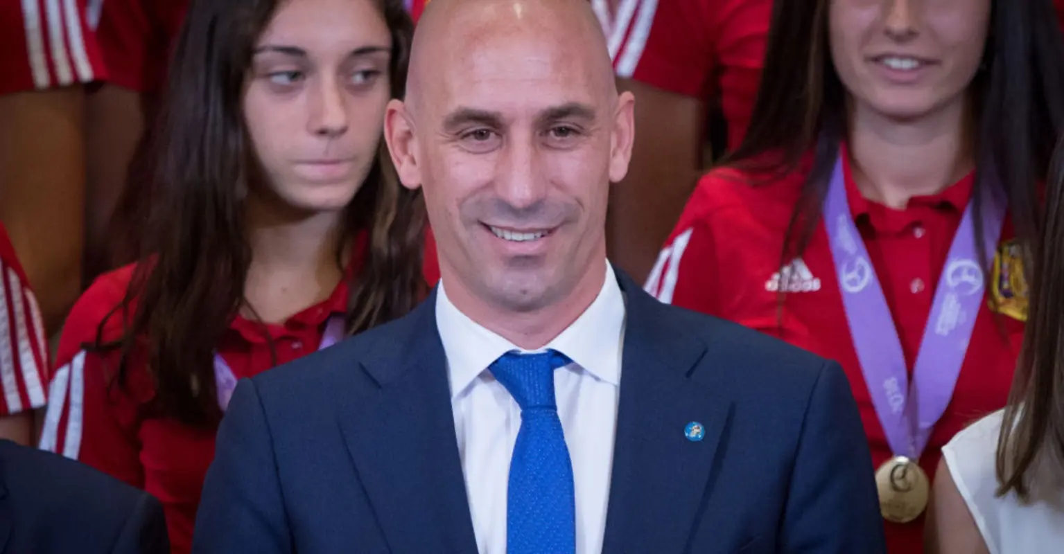 New footage angle from World Cup final appears to disprove Luis Rubiales' claims about kiss