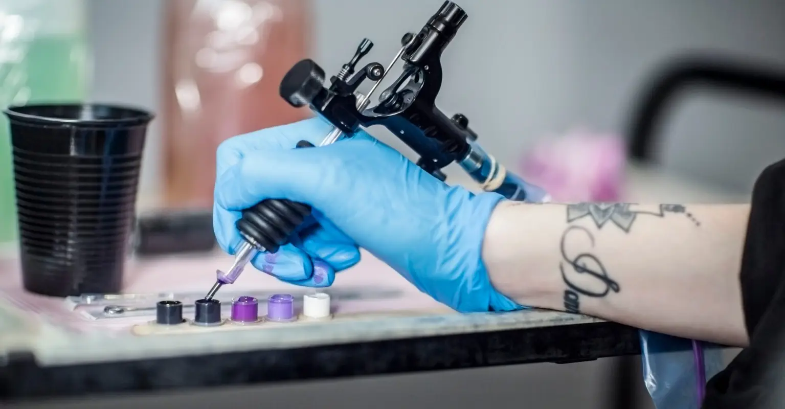 Woman with fully tattooed face can't get a job because people 'don't see her as human'