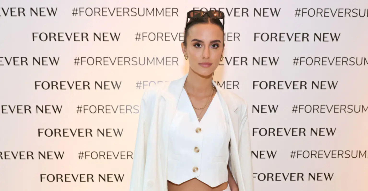 Reality star plans to bring baby up as a vegan after 'making promise to animals'