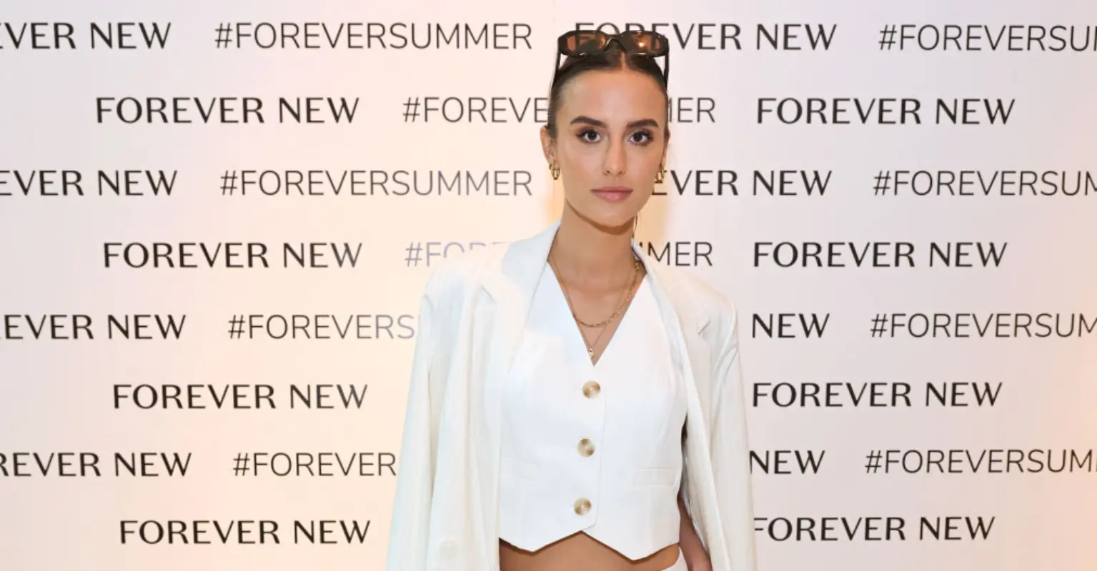 Reality star plans to bring baby up as a vegan after 'making promise to animals'