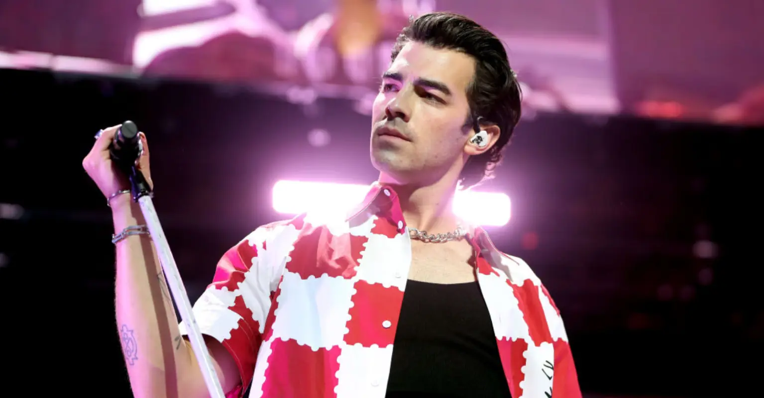 Ex child star Alexa Nikolas accuses Joe Jonas of asking for X-rated photos of her when they were teens