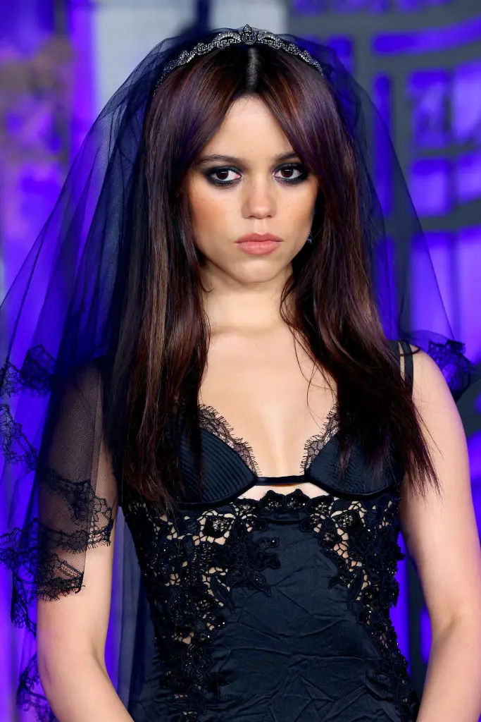 Jenna Ortega, 20, finally addresses rumor she's dating Johnny Depp, 60 - Article Image 1