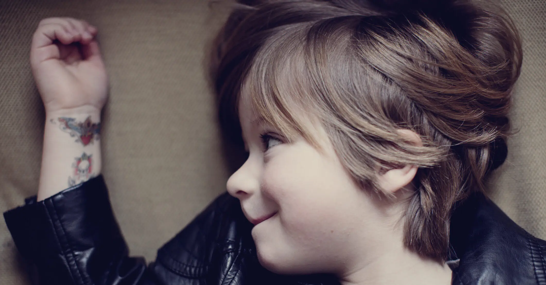 Mom calls the police after aunt tattoos her daughter, 7, without consent