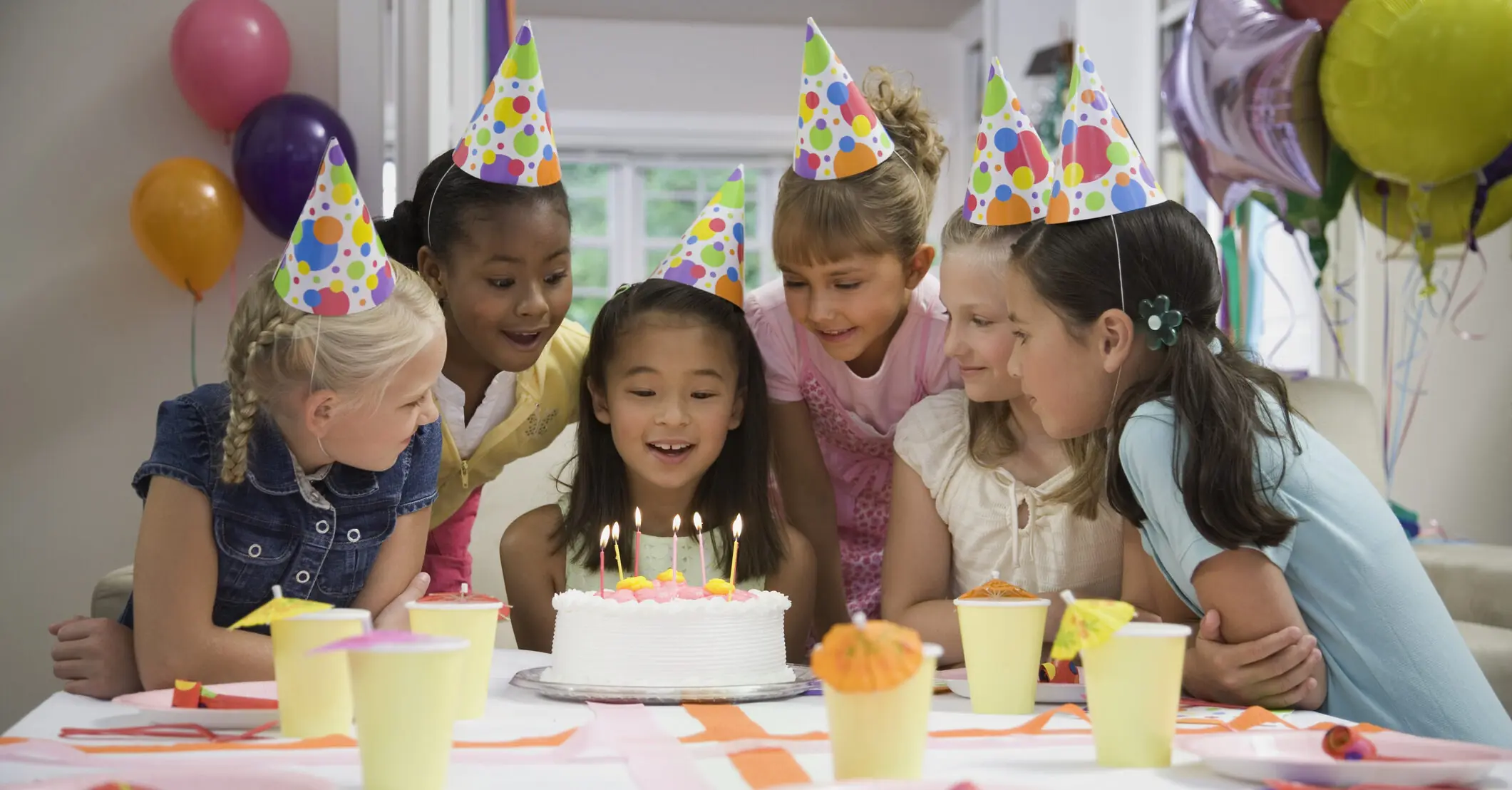 Mom praised for inviting all but one child from her daughter's class to her birthday party