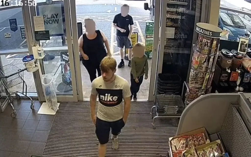 Mom who turned in her teenage son to the police for murder says she has no regrets - Article Image 3