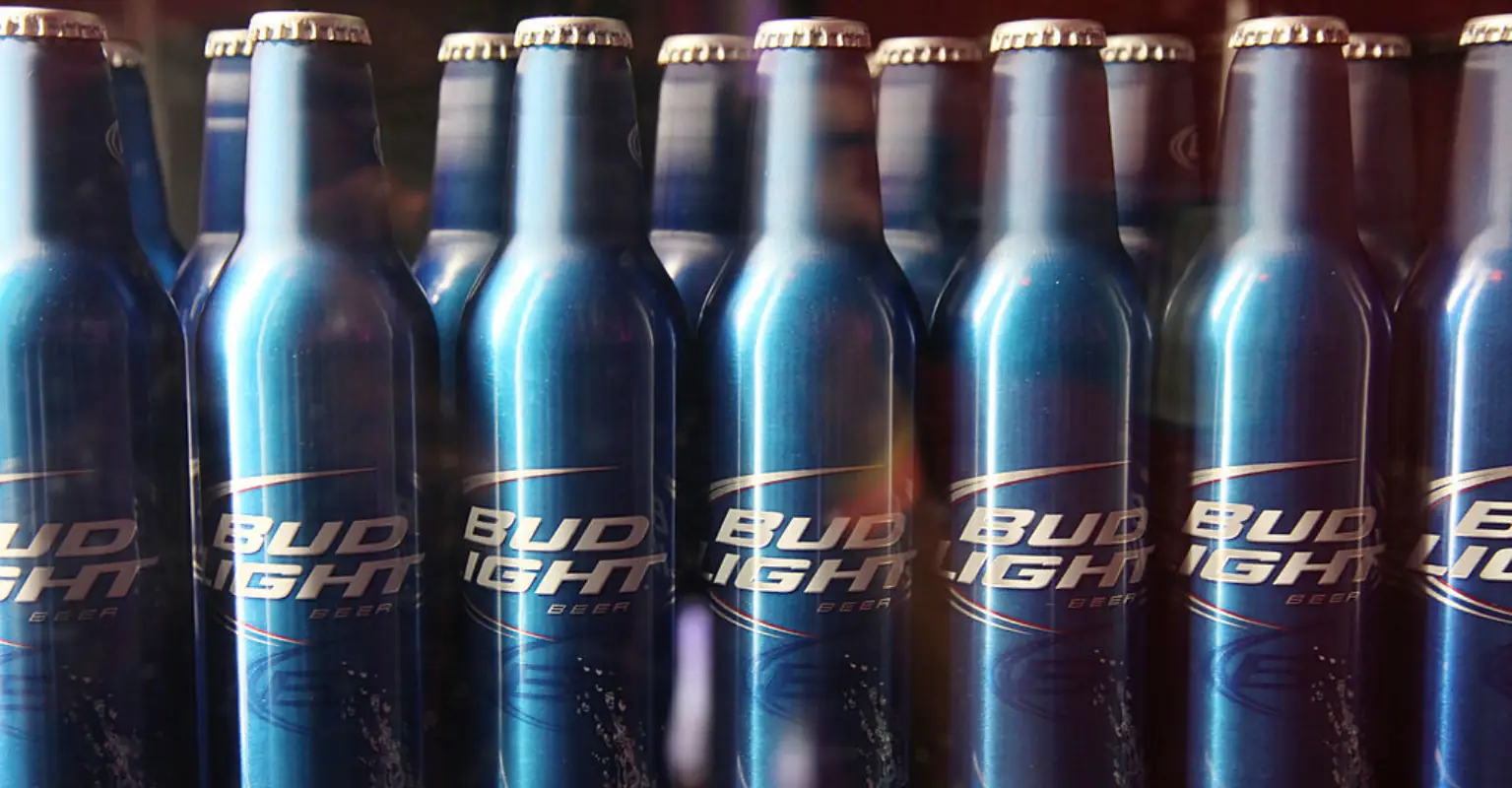 Bill Gates buys almost $100 million of shares in Anheuser-Busch, anticipating huge Bud Light comeback