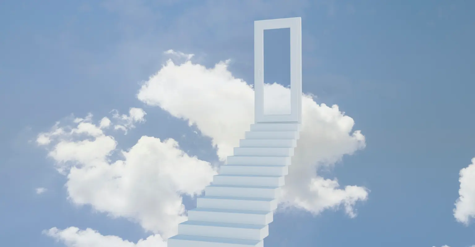 Expert receives round of applause after giving explanation as to why life after death is 'impossible'