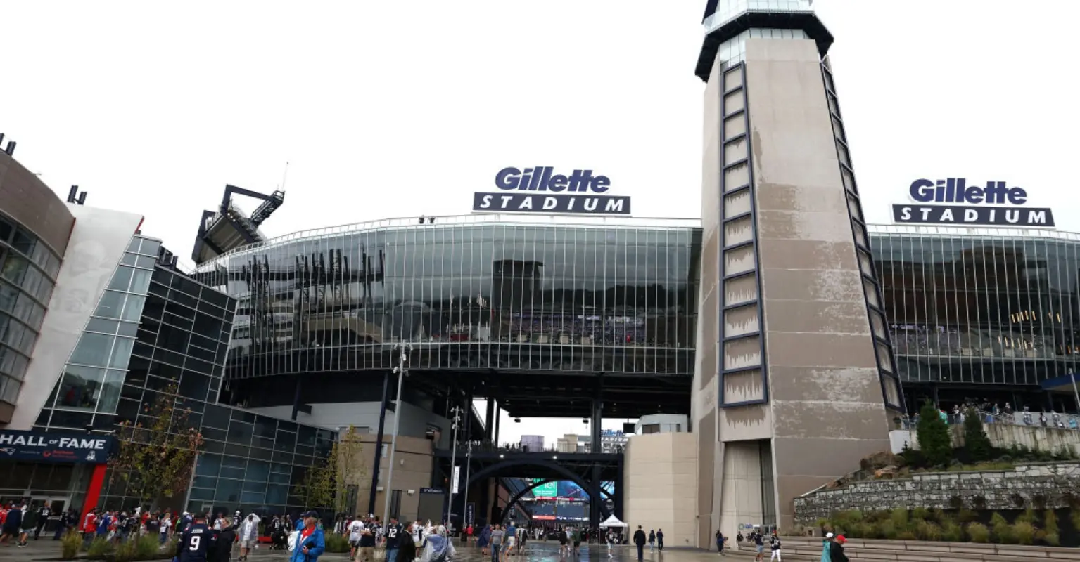 Patriots fan dies after allegedly being 'punched in the face' by Dolphins fan during football game