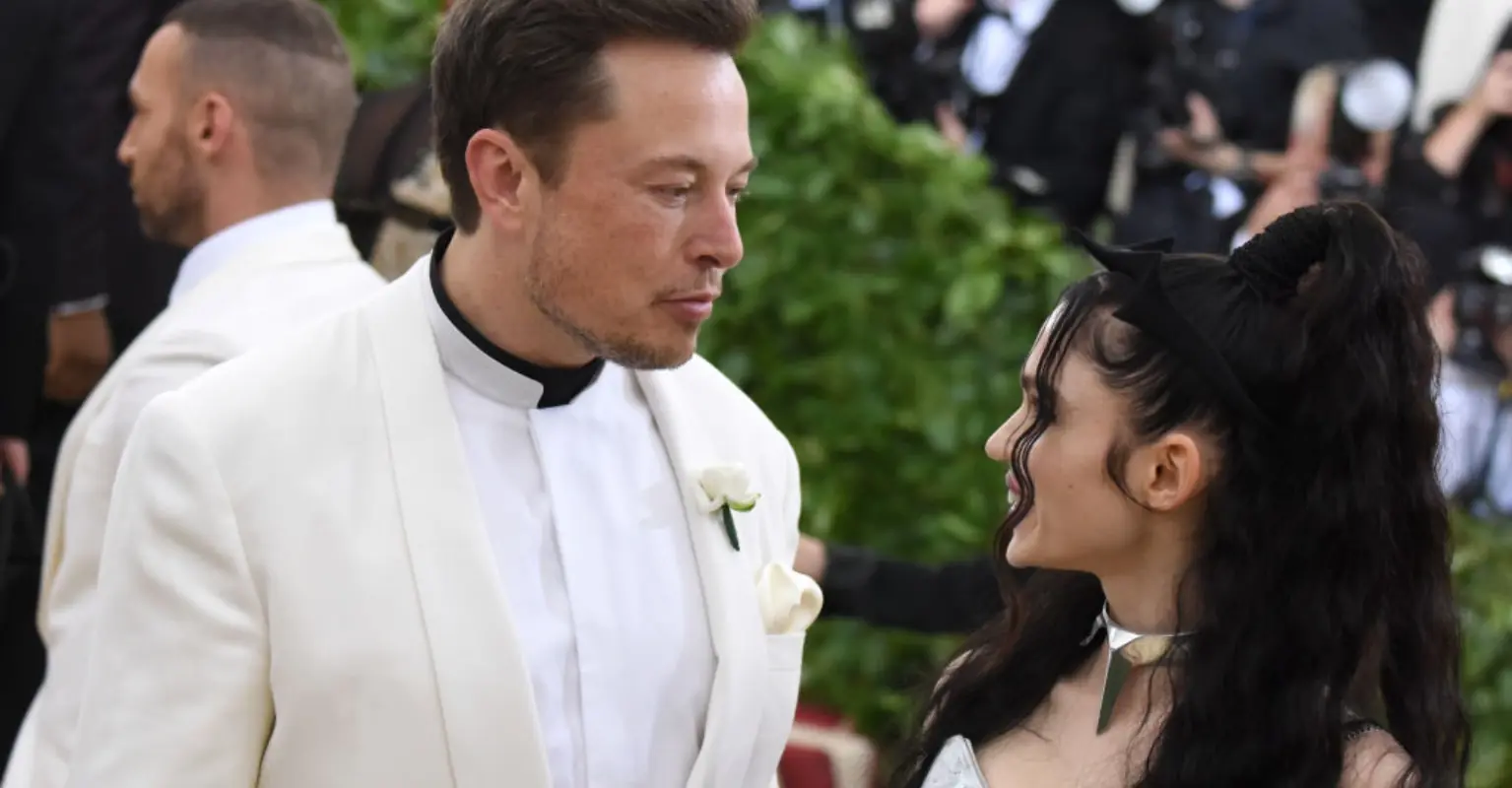 Grimes says Elon Musk sent around a photo of her having a C-section