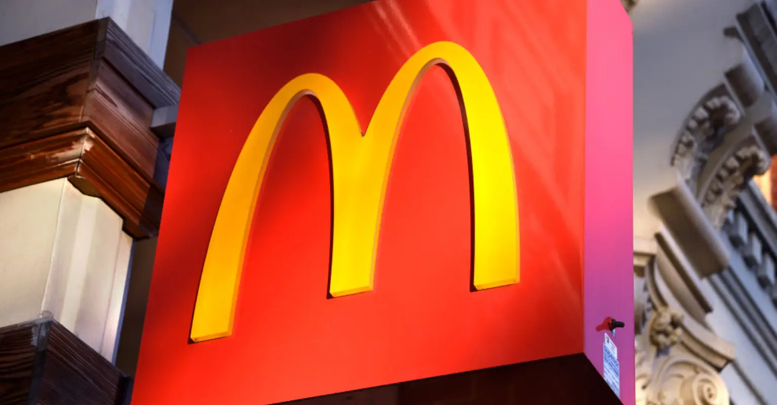 Video of 'absolutely disgusting' mess left at McDonalds horrifies social media: 'Zero respect'