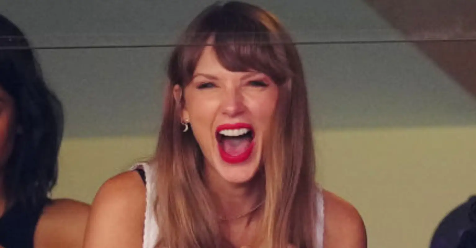 Taylor Swift cheers on rumored boyfriend Travis Kelce alongside his mom at Chiefs game