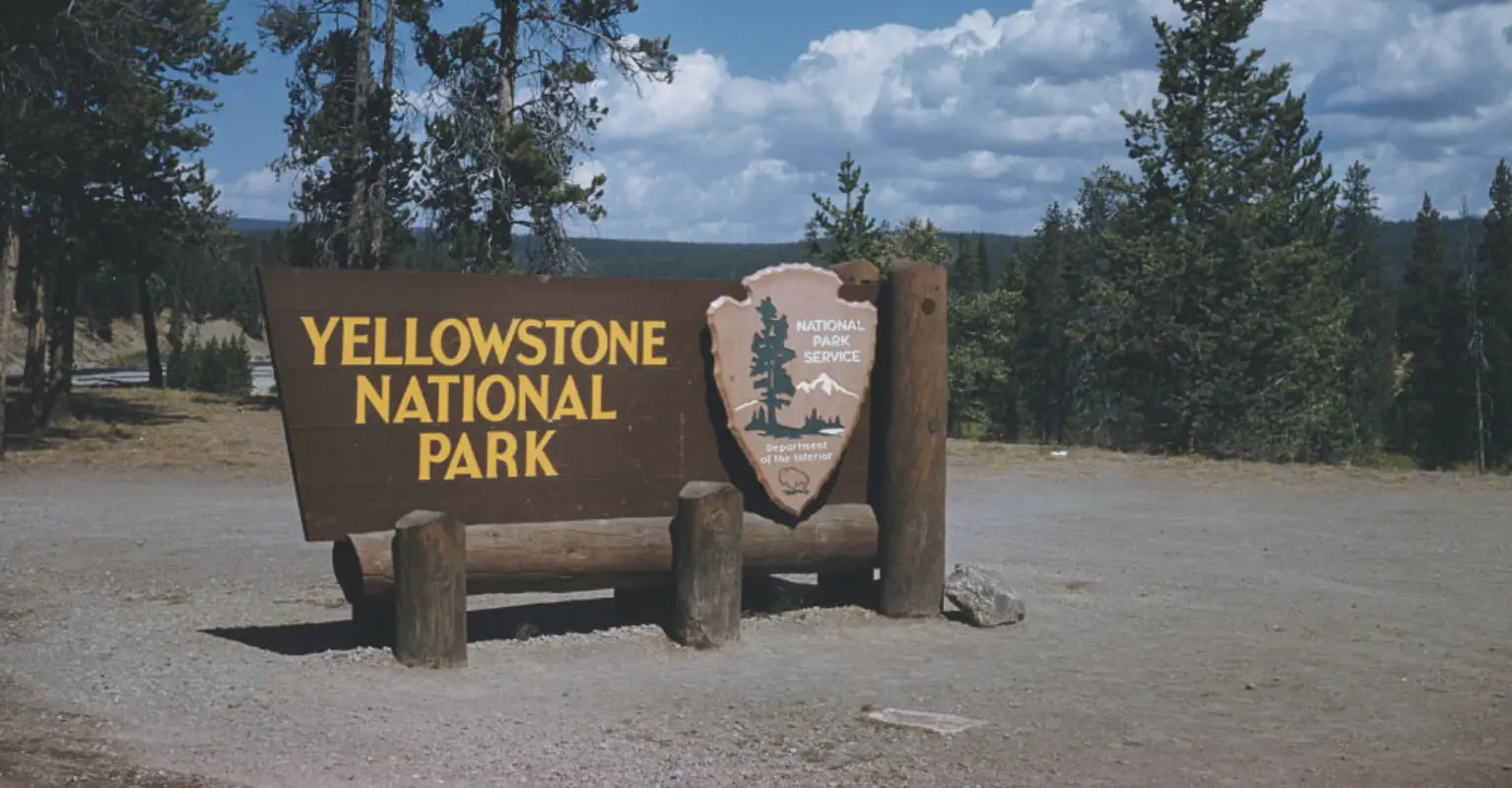 Man dips finger in Yellowstone hot spring, accidentally falls in and dissolves within a day