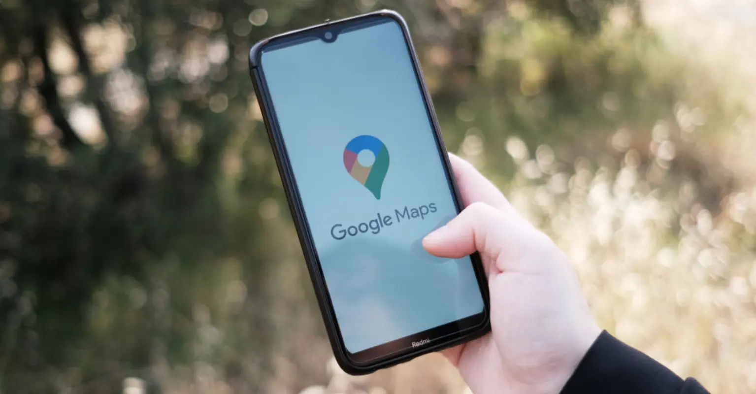 Woman claims she caught her boyfriend cheating on her using Google Maps