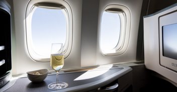 Dad divides social media by revealing he and his wife fly first class while his daughters stay in coach