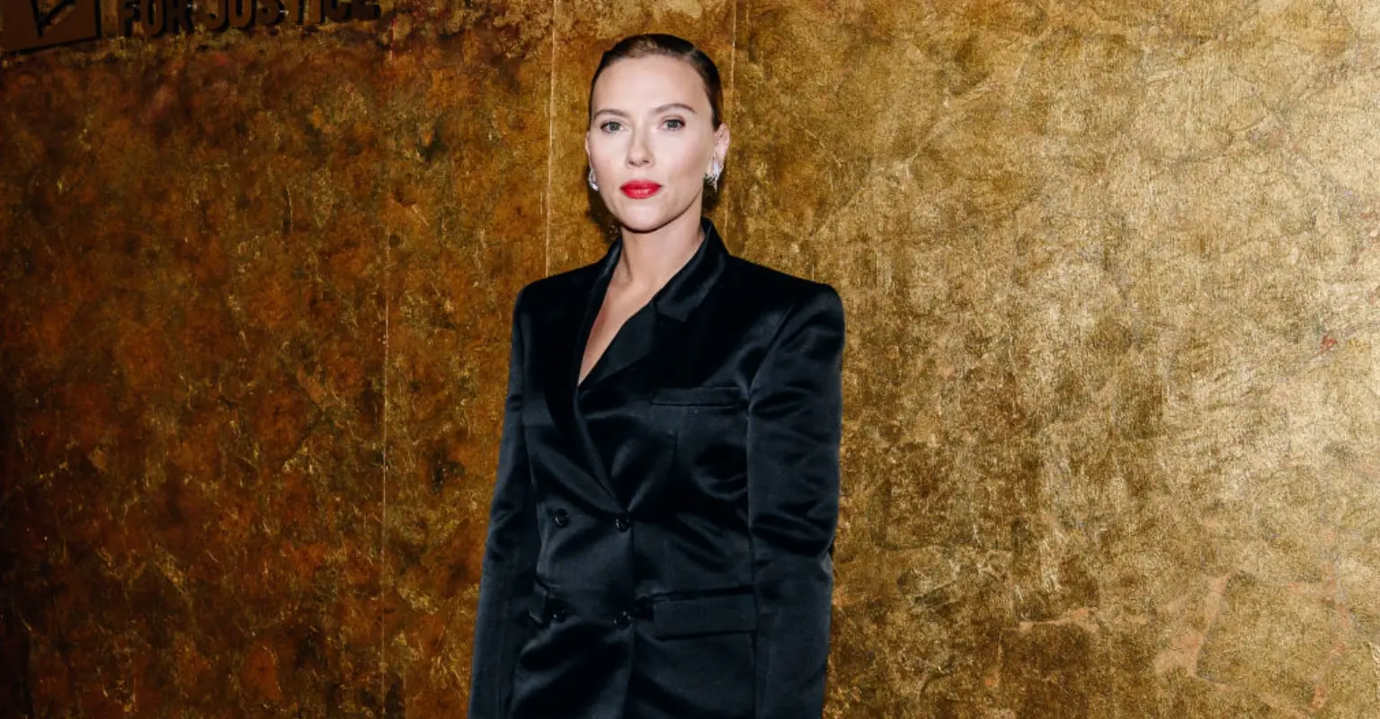 Scarlett Johansson praises 'powerful' Pamela Anderson for going makeup-free at Paris Fashion Week