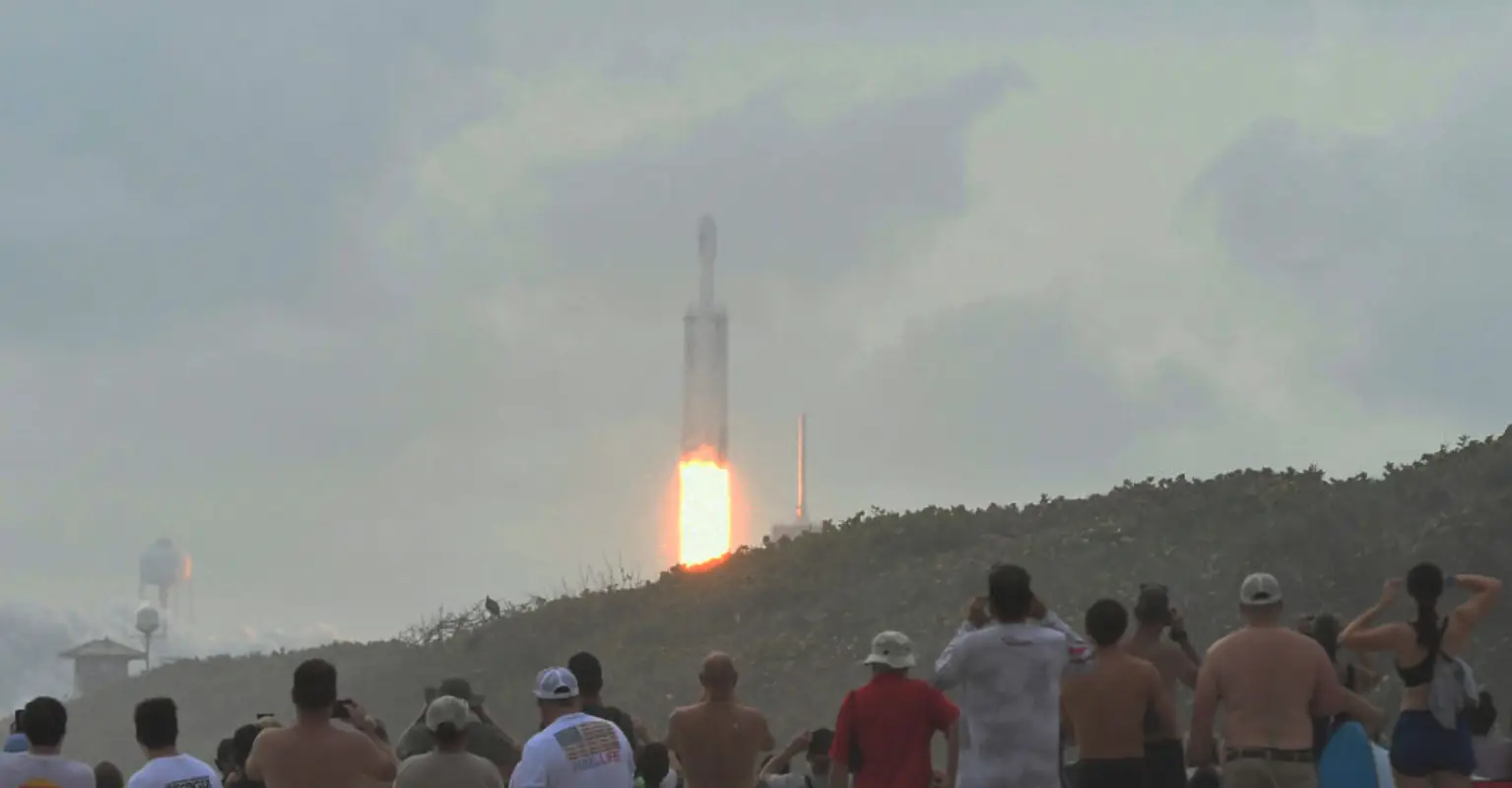 NASA successfully launches spacecraft on its way to asteroid worth an estimated $10,000,000,000,000,000,000