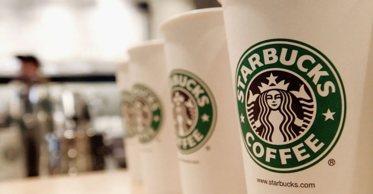 Starbucks barista's chilling note to woman on coffee cup leaves social media divided