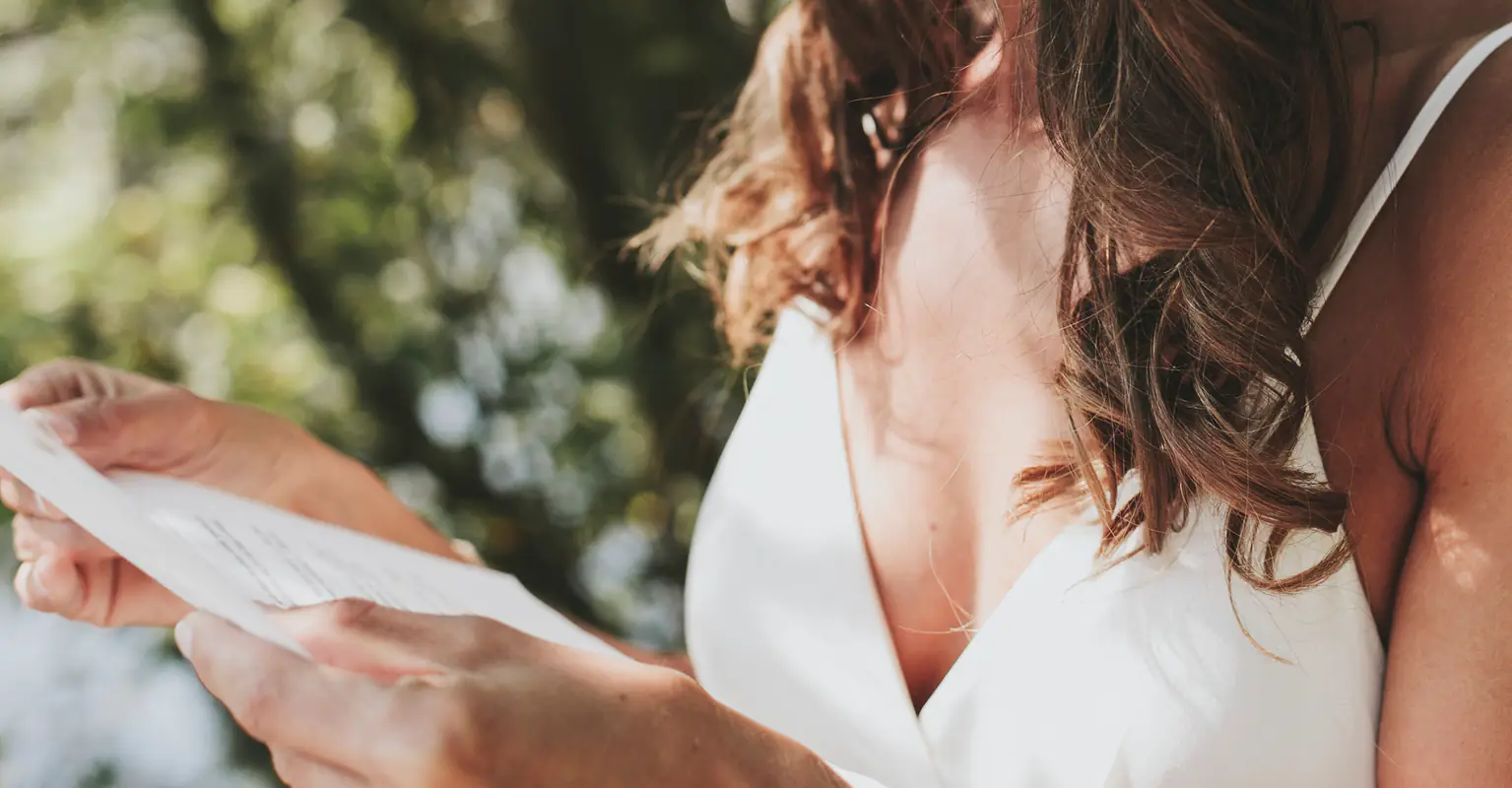 Instead of her vows, this bride read out her cheating fiancé's texts to their loved ones