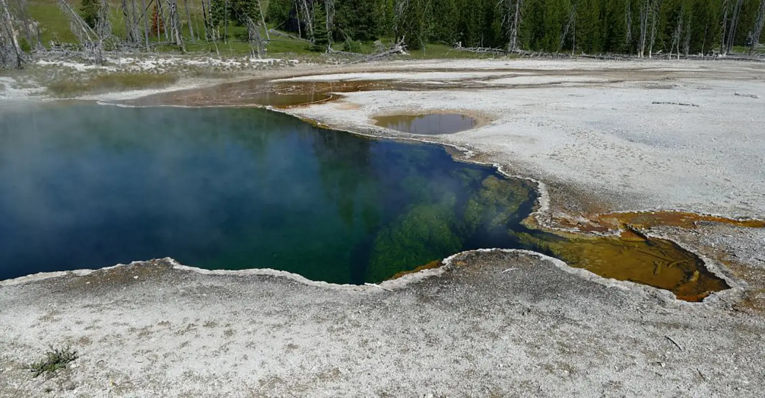 Man dips finger in Yellowstone hot spring, accidentally falls in and dissolves within a day