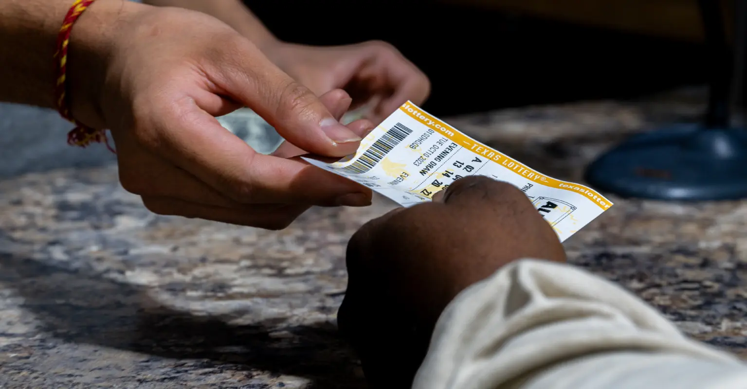 Here's how much the $1.76 billion Powerball jackpot winner will actually take home